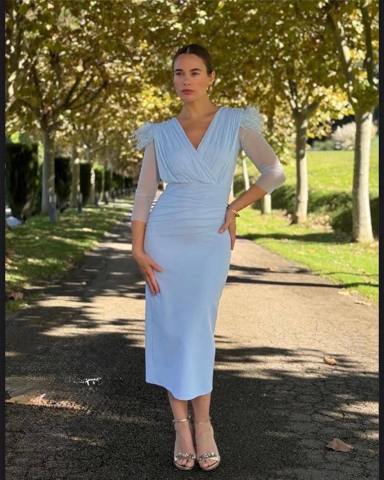 Vestido Arlet - Elegancia Plumas