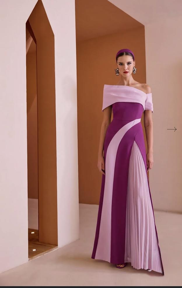 Vestido de Gala Ginebra - Vanguardia y Contraste Plisado