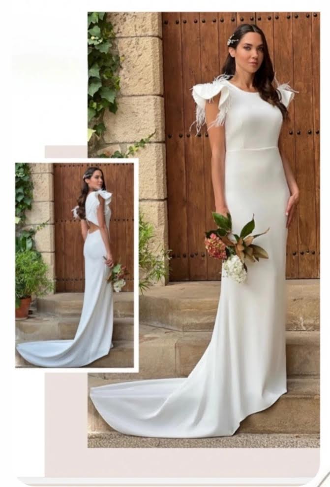 Vestido Nupcial Altea - Elegancia Minimalista con Plumas