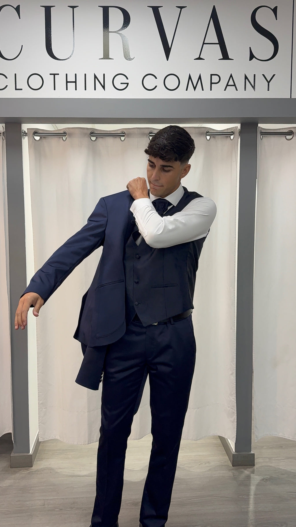 Novio "Azul Real Intenso"