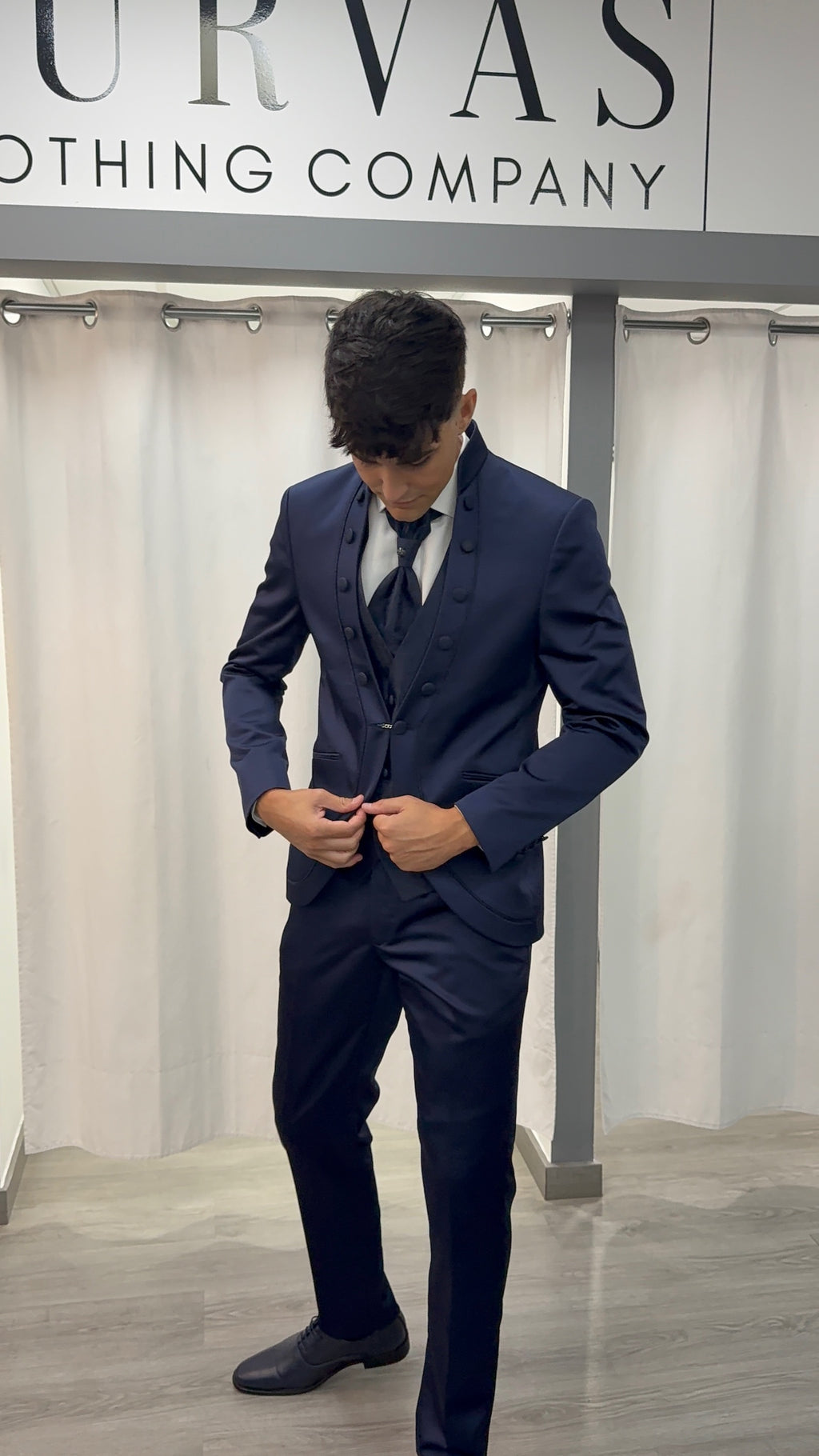 Novio "Azul Real Intenso"