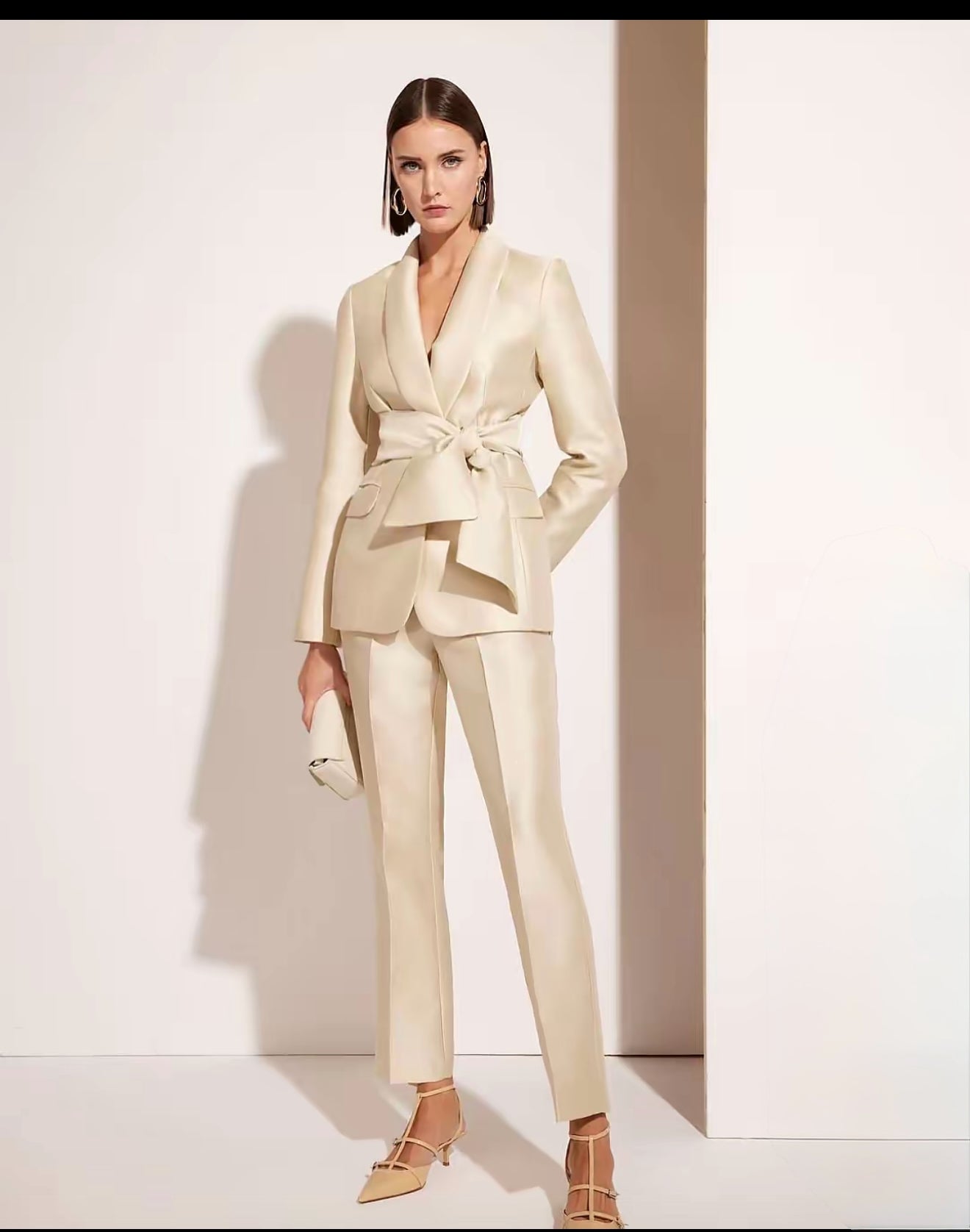 Traje Marfil Satin
